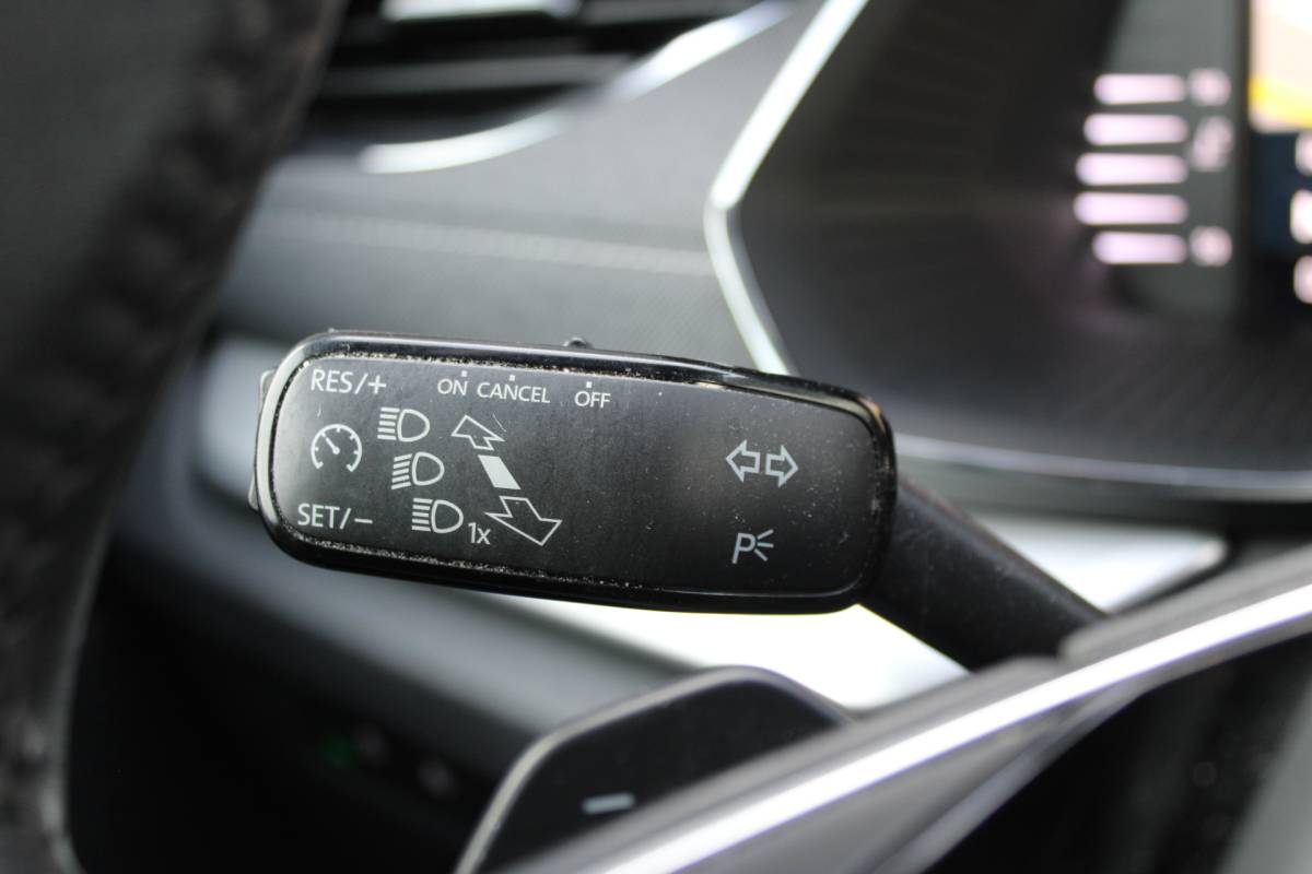 Škoda Octavia ŠKODA Octavia Combi 1.5 e-TSI Business Plus Full-Led Camera 18”LMV Navigatie