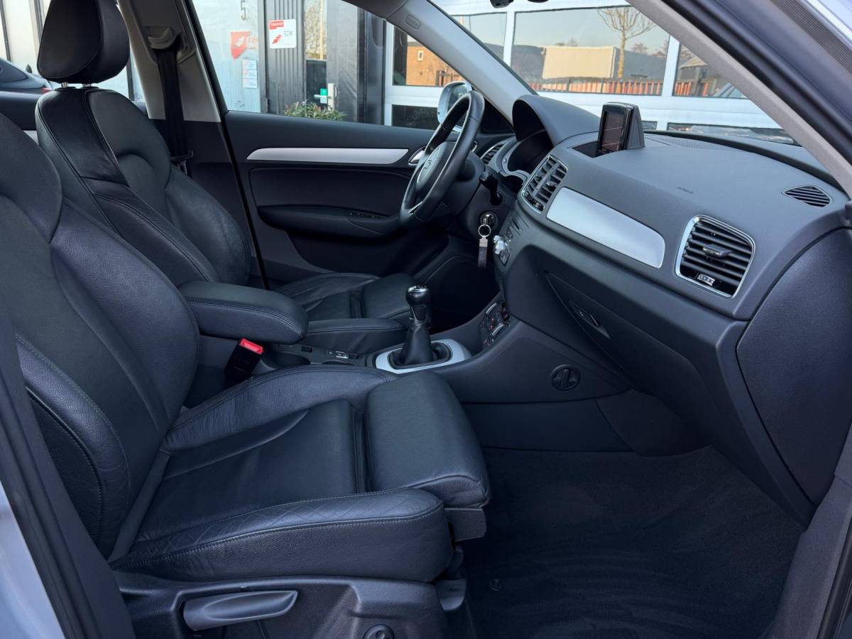 Audi Q3 Audi Q3 1.4 TFSI S-Line / Leder / 1ste eigenaar
