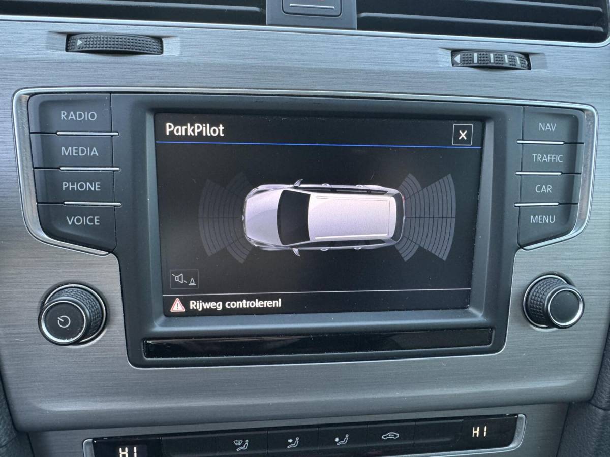 Volkswagen Golf Volkswagen Golf station 116pk TSI Comfortline trekhaak cruise