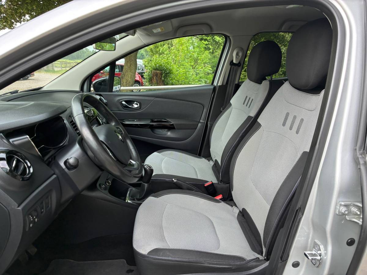 Renault Captur Renault Captur 0.9 TCe Dynamique | Keyless + Clima + Cruise + Navi nu € 7.975,-!!!