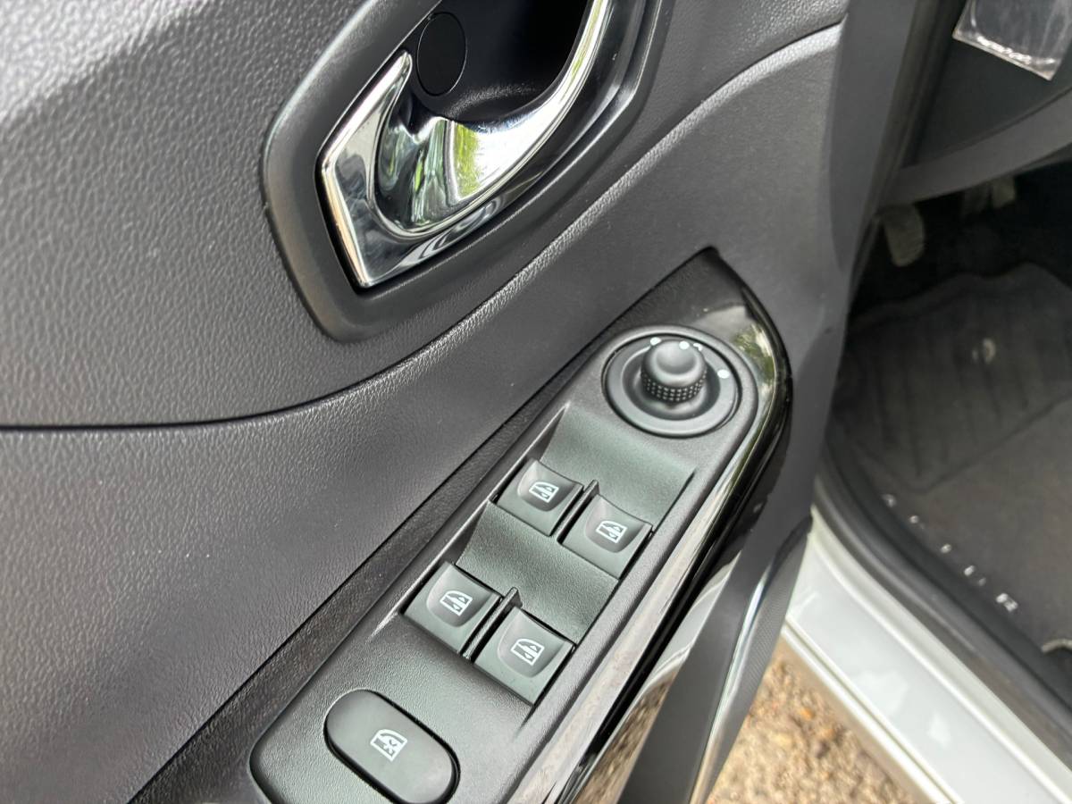 Renault Captur Renault Captur 0.9 TCe Dynamique | Keyless + Clima + Cruise + Navi nu € 7.975,-!!!