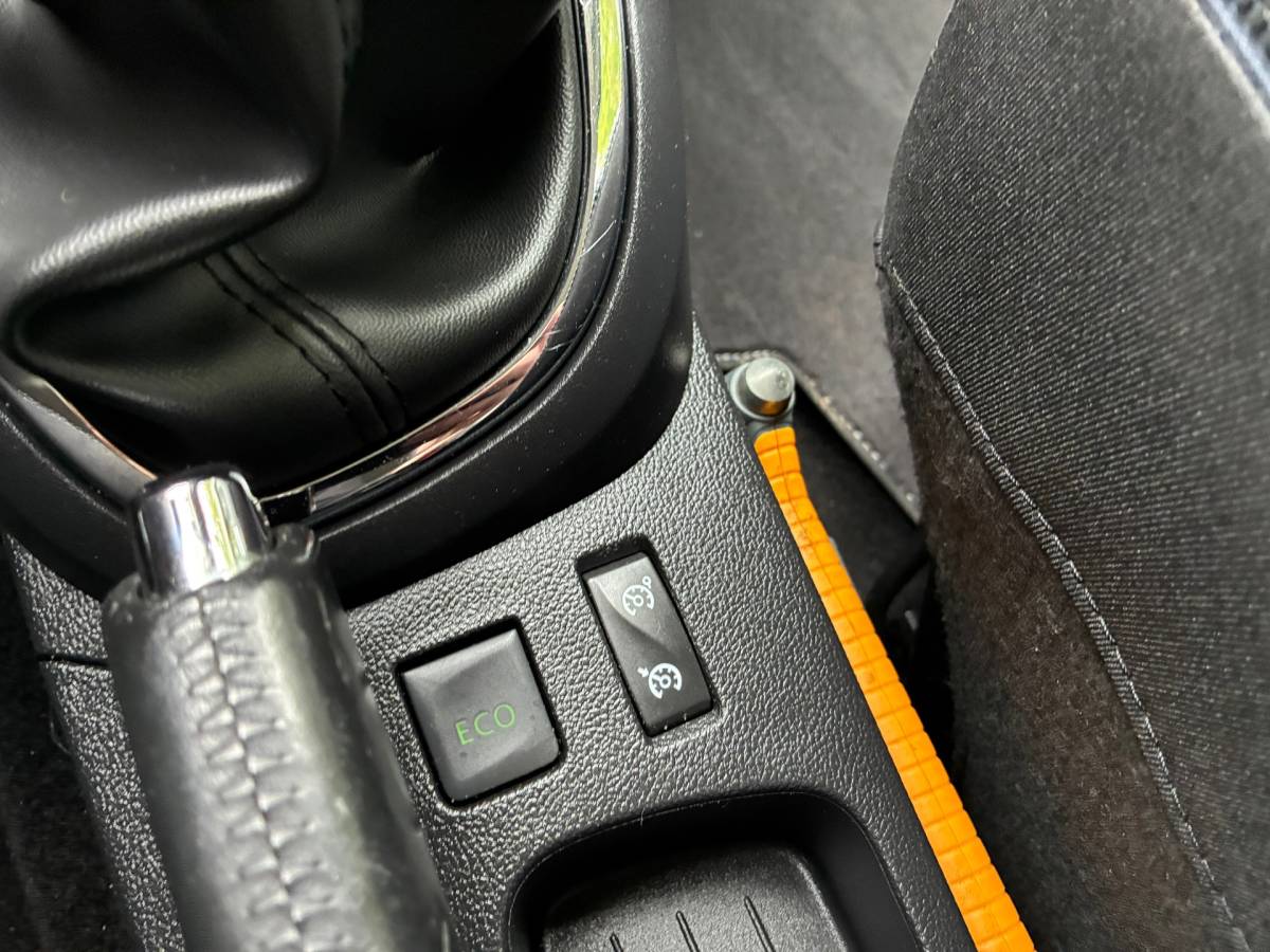 Renault Captur Renault Captur 0.9 TCe Dynamique | Keyless + Clima + Cruise + Navi nu € 7.975,-!!!