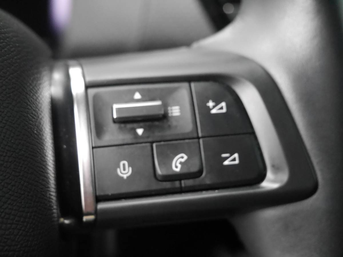 Citroën ë-C4 Citroen Ë-C4 Shine 50 kWh | Keyless entry en start | SOH 89.9% | 18 inch lichtmetalen velgen | Achteruitrijcamera | Adaptive cruise control | Head up display | Climate control | Extra getint glas