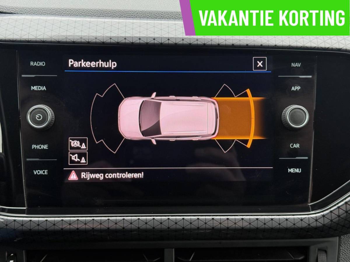Volkswagen T-Cross Volkswagen T-Cross 1.0 TSI Style Business R DSG DIGIDASH,CLIMA,GR NAVI