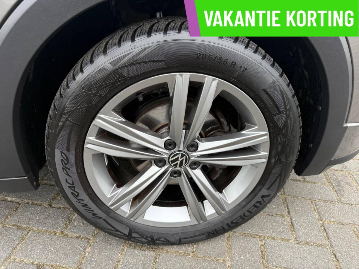 Volkswagen T-Cross Volkswagen T-Cross 1.0 TSI Style Business R DSG DIGIDASH,CLIMA,GR NAVI