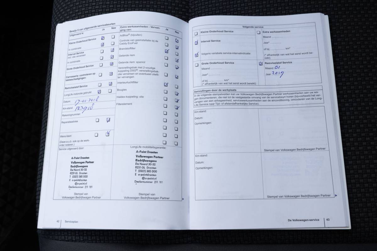 Volkswagen Amarok Volkswagen Amarok 2.0 TDI | 4X4 | 5 ZITS | MARGE | NL-AUTO | TREKHAAK