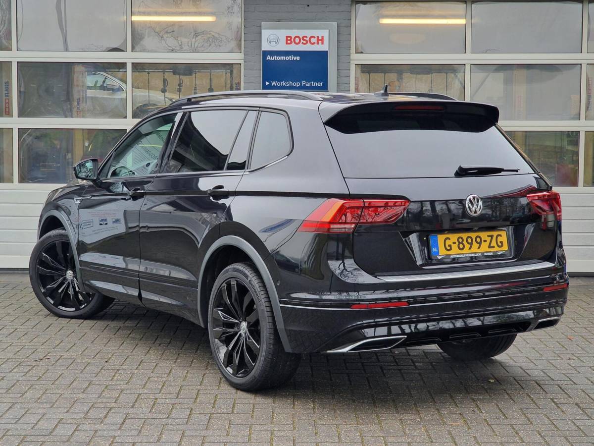 Volkswagen Tiguan Allspace Volkswagen Tiguan Allspace 1.5 TSI Highline Business R – Line 7-persoons|Clima|Led|Camera|Black-edition|NL-Auto|20-inch|