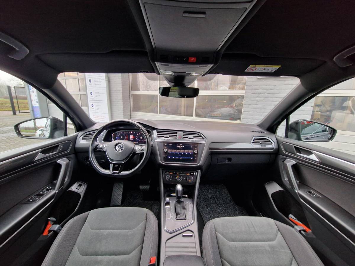 Volkswagen Tiguan Allspace Volkswagen Tiguan Allspace 1.5 TSI Highline Business R – Line 7-persoons|Clima|Led|Camera|Black-edition|NL-Auto|20-inch|