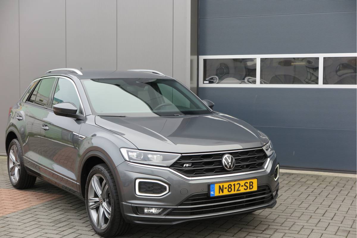 Volkswagen T-Roc Volkswagen T-Roc 1.5 TSI 150pk DSG  Business R-Line Sport Led, Camera , PDC , Virtual cockpit, Navi , Carplay, DAB+ Electr. achterklep