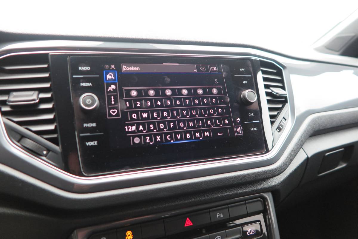 Volkswagen T-Roc Volkswagen T-Roc 1.5 TSI 150pk DSG  Business R-Line Sport Led, Camera , PDC , Virtual cockpit, Navi , Carplay, DAB+ Electr. achterklep