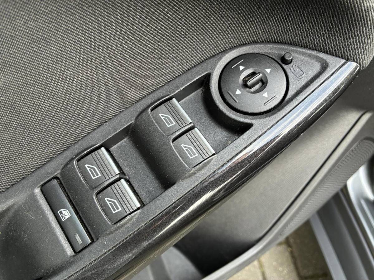 Ford Focus Ford Focus Wagon 1.0 Ecoboost Titanium | CLIMA | NAVI | NIEUWE MOTOR!!!