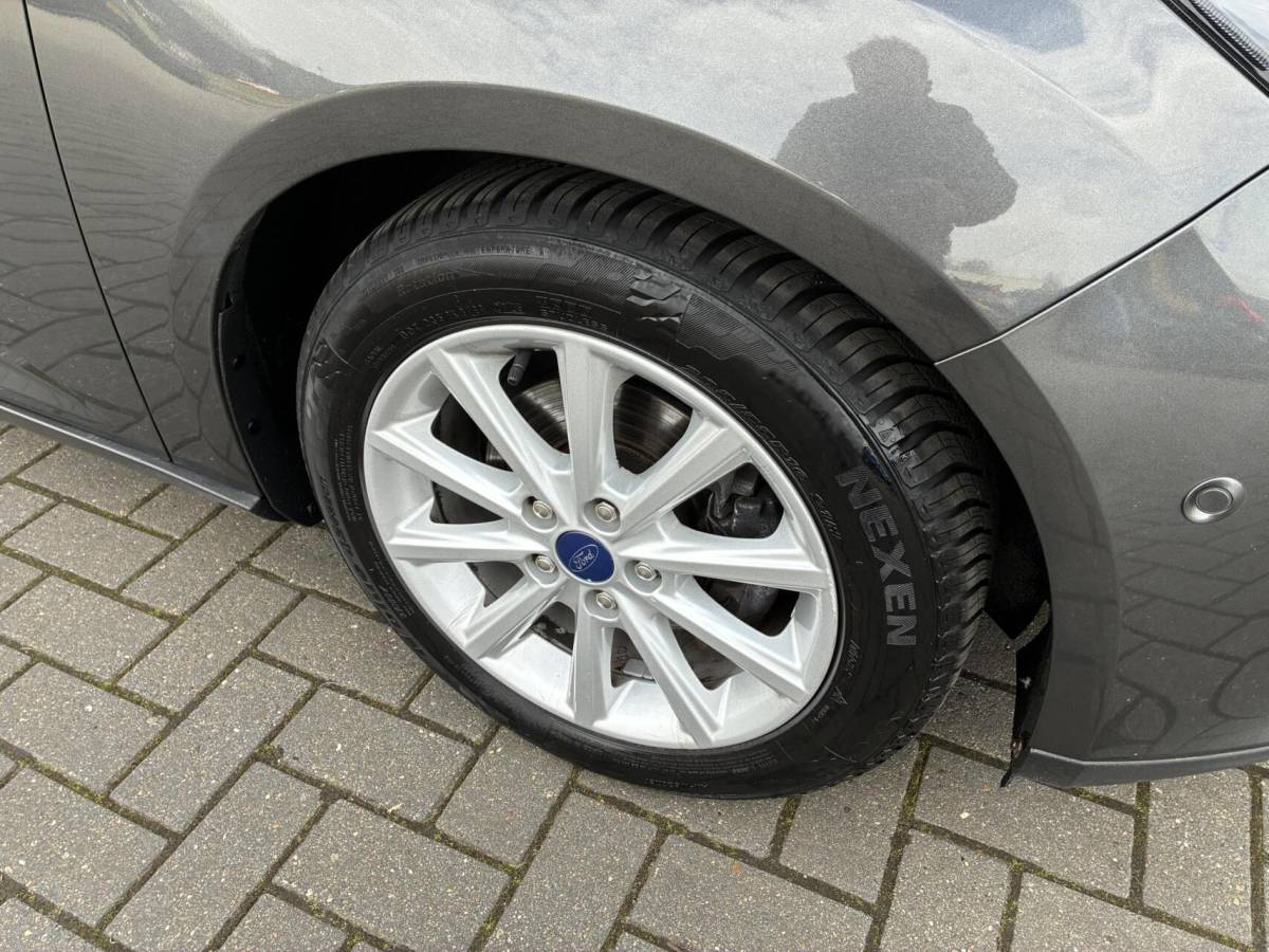 Ford Focus Ford Focus Wagon 1.0 Ecoboost Titanium | CLIMA | NAVI | NIEUWE MOTOR!!!