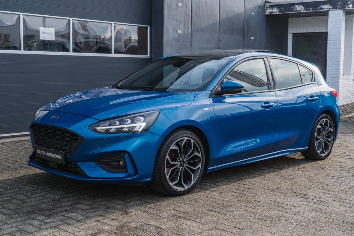 Ford Focus Ford FOCUS 1.5 EcoBoost ST Line X / Automaat / Pano / Winter pack!