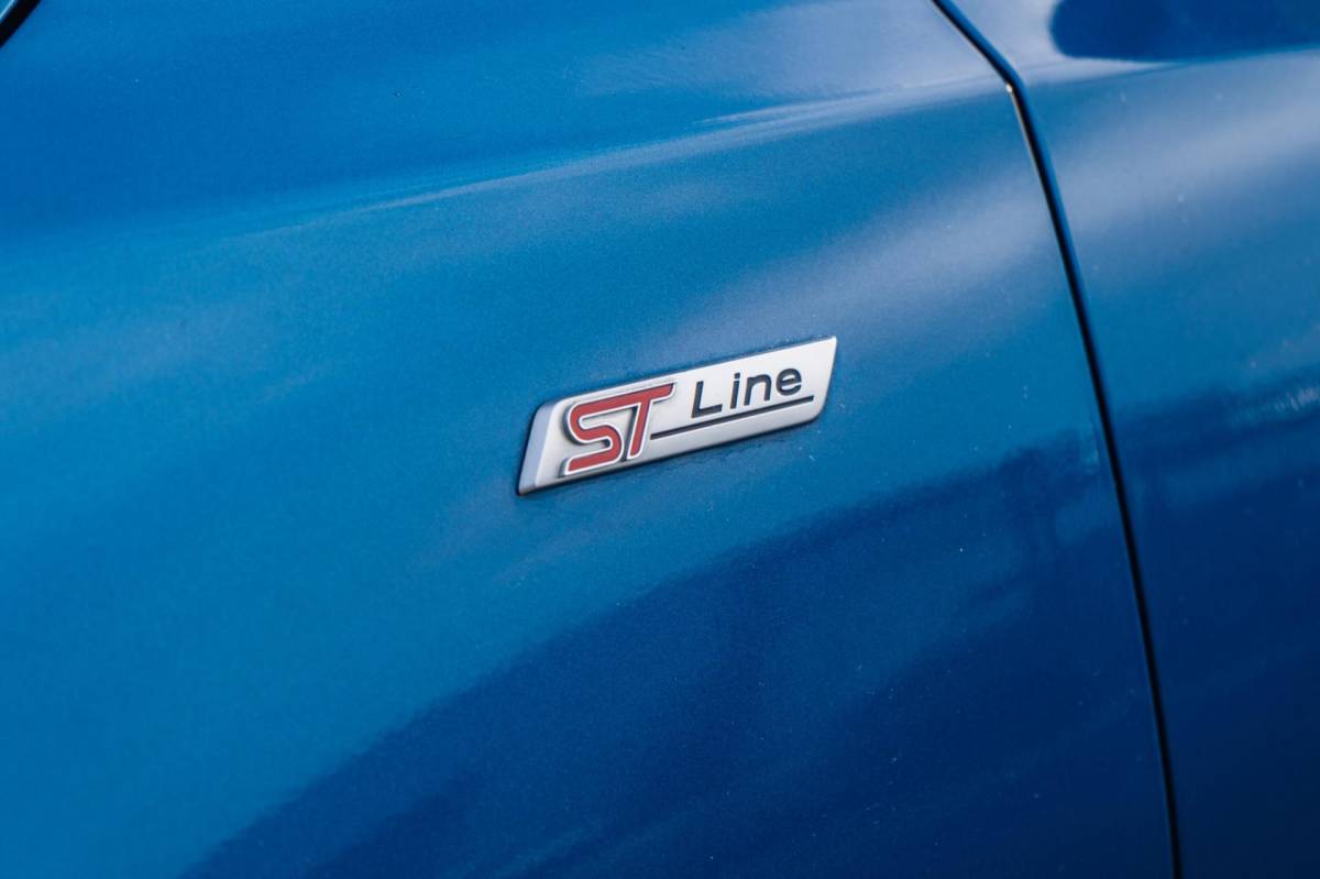 Ford Focus Ford FOCUS 1.5 EcoBoost ST Line X / Automaat / Pano / Winter pack!