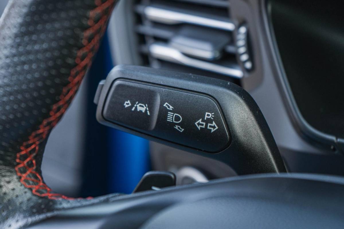 Ford Focus Ford FOCUS 1.5 EcoBoost ST Line X / Automaat / Pano / Winter pack!
