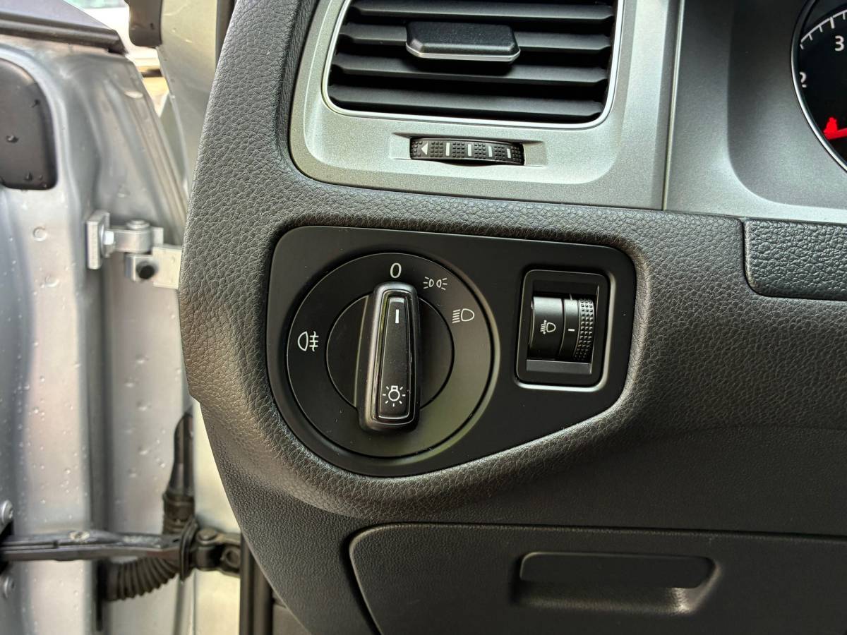 Volkswagen Golf Volkswagen Golf 1.2 TSI Trendline | Airco + Navi nu € 8.975,-!!