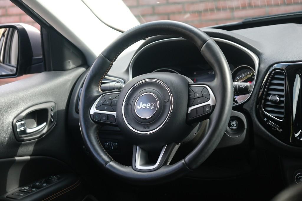 Jeep Compass Jeep Compass 1.4 MultiAir 170pk 4×4 Aut. Limited | Navi | App Connect | Winter Pack | Leather Pack | Keyless | Beats Audio | Camera