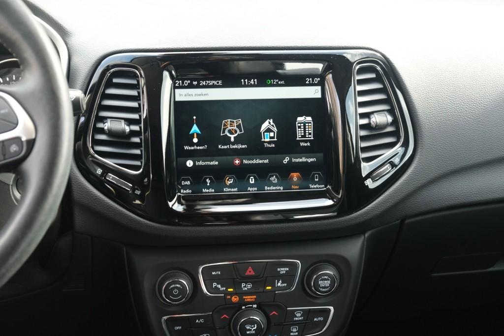 Jeep Compass Jeep Compass 1.4 MultiAir 170pk 4×4 Aut. Limited | Navi | App Connect | Winter Pack | Leather Pack | Keyless | Beats Audio | Camera