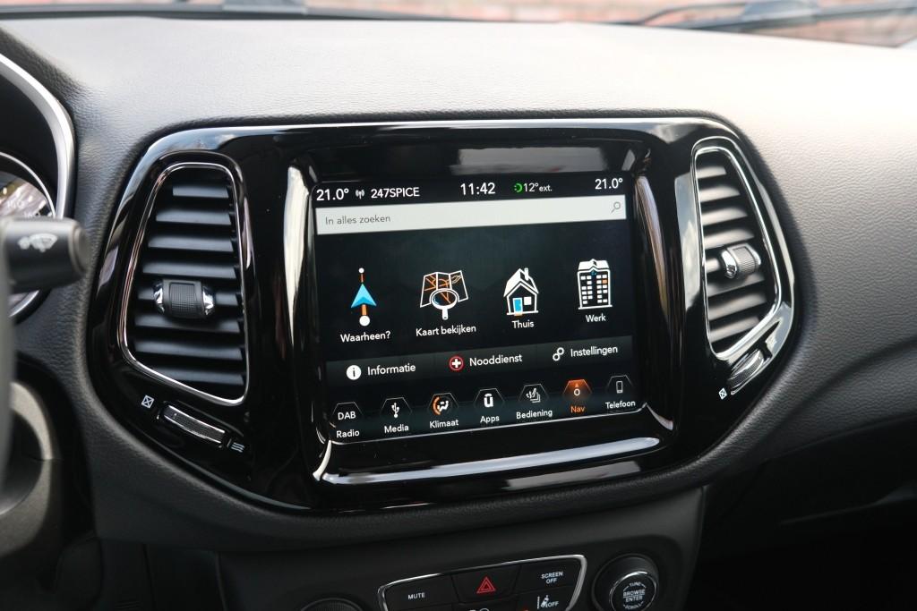 Jeep Compass Jeep Compass 1.4 MultiAir 170pk 4×4 Aut. Limited | Navi | App Connect | Winter Pack | Leather Pack | Keyless | Beats Audio | Camera