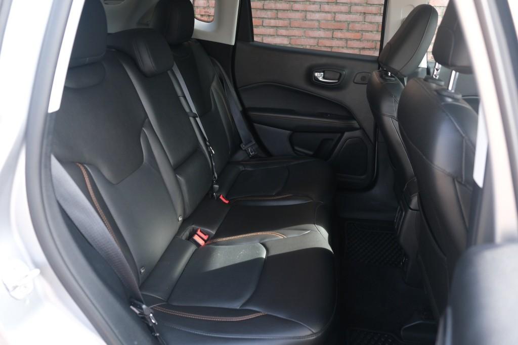 Jeep Compass Jeep Compass 1.4 MultiAir 170pk 4×4 Aut. Limited | Navi | App Connect | Winter Pack | Leather Pack | Keyless | Beats Audio | Camera