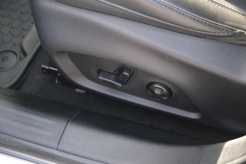 Jeep Compass Jeep Compass 1.4 MultiAir 170pk 4×4 Aut. Limited | Navi | App Connect | Winter Pack | Leather Pack | Keyless | Beats Audio | Camera