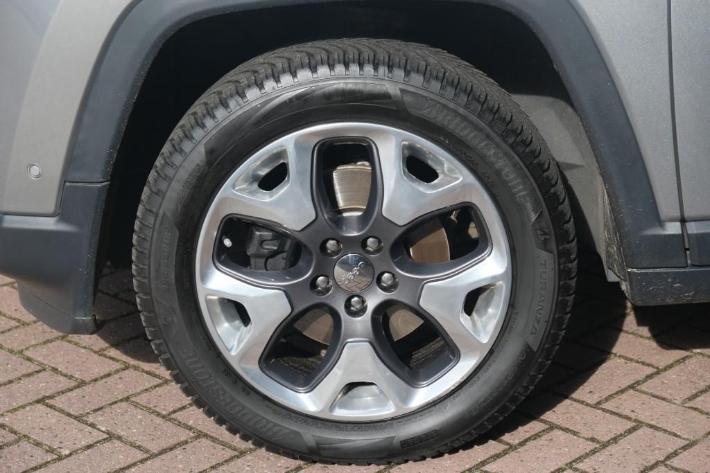 Jeep Compass Jeep Compass 1.4 MultiAir 170pk 4×4 Aut. Limited | Navi | App Connect | Winter Pack | Leather Pack | Keyless | Beats Audio | Camera
