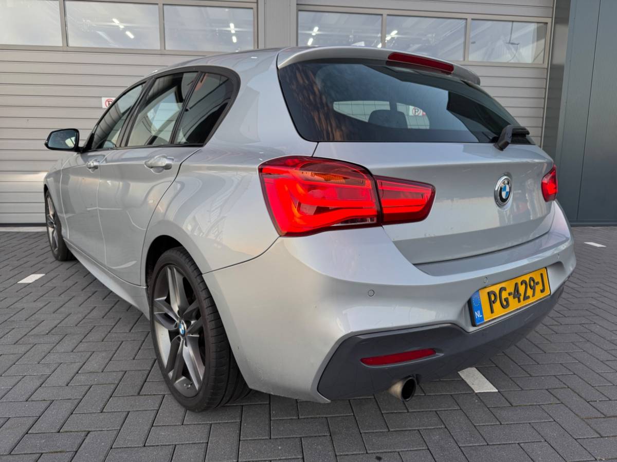 BMW 1 Serie BMW 1-serie 118i Corporate Executive M-Sport NAP