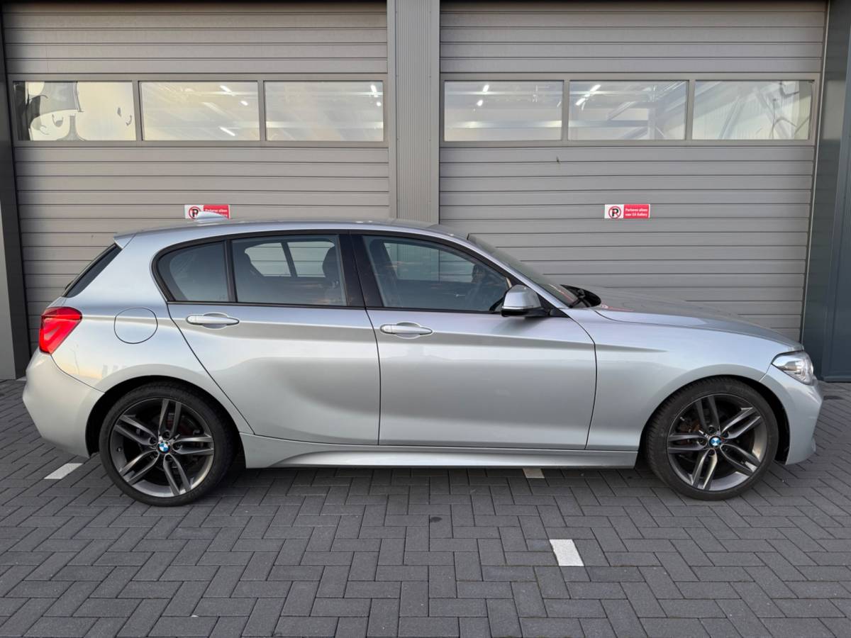 BMW 1 Serie BMW 1-serie 118i Corporate Executive M-Sport NAP