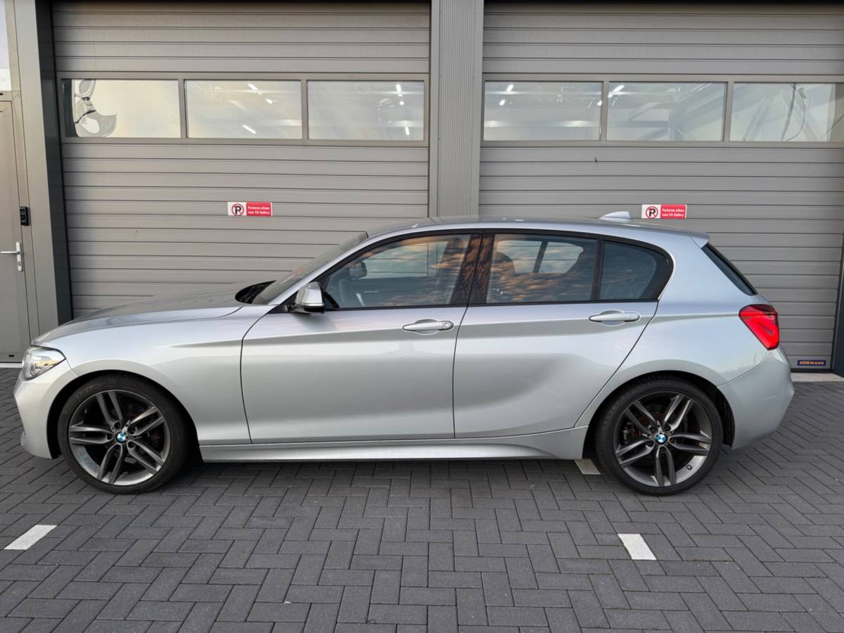 BMW 1 Serie BMW 1-serie 118i Corporate Executive M-Sport NAP