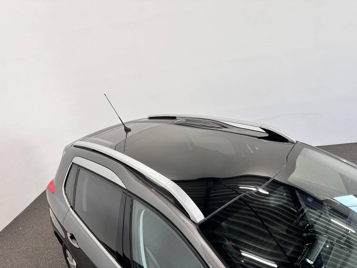 Peugeot 2008 Peugeot 2008 1.2 PureTech Allure Automaat Panoramadak Navigatie Cruise Control Airco 16″ LM Velgen