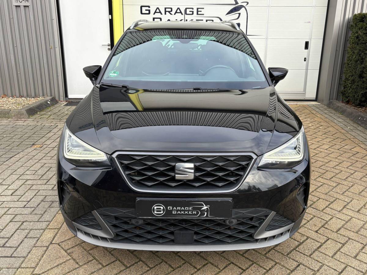 SEAT Arona SEAT Arona 1.0 TSI FR Trekhaak Camera Groot Navischerm Carplay Cruise Led