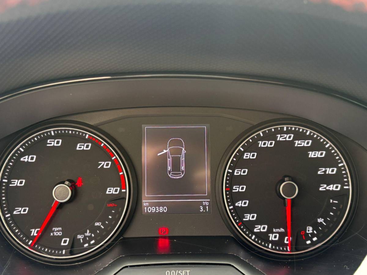 SEAT Arona SEAT Arona 1.0 TSI FR Trekhaak Camera Groot Navischerm Carplay Cruise Led