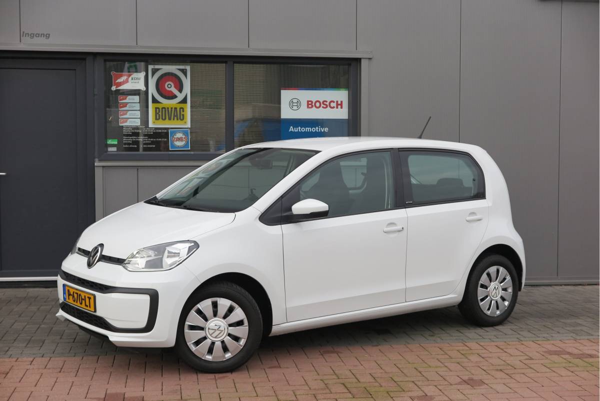 Volkswagen up! Volkswagen Up! 1.0 49kw 66pk Active, Cruisecontrol , Stoelverwarming , Navi via App, Achteruitrijcamera , Parkeersensoren , DAB+ radio , Multifunctioneel stuurwiel. etc.