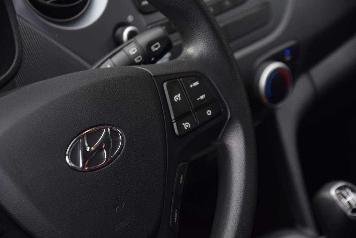 Hyundai i10 Hyundai I10 1.0i Comfort 2018 Cruise control Airco