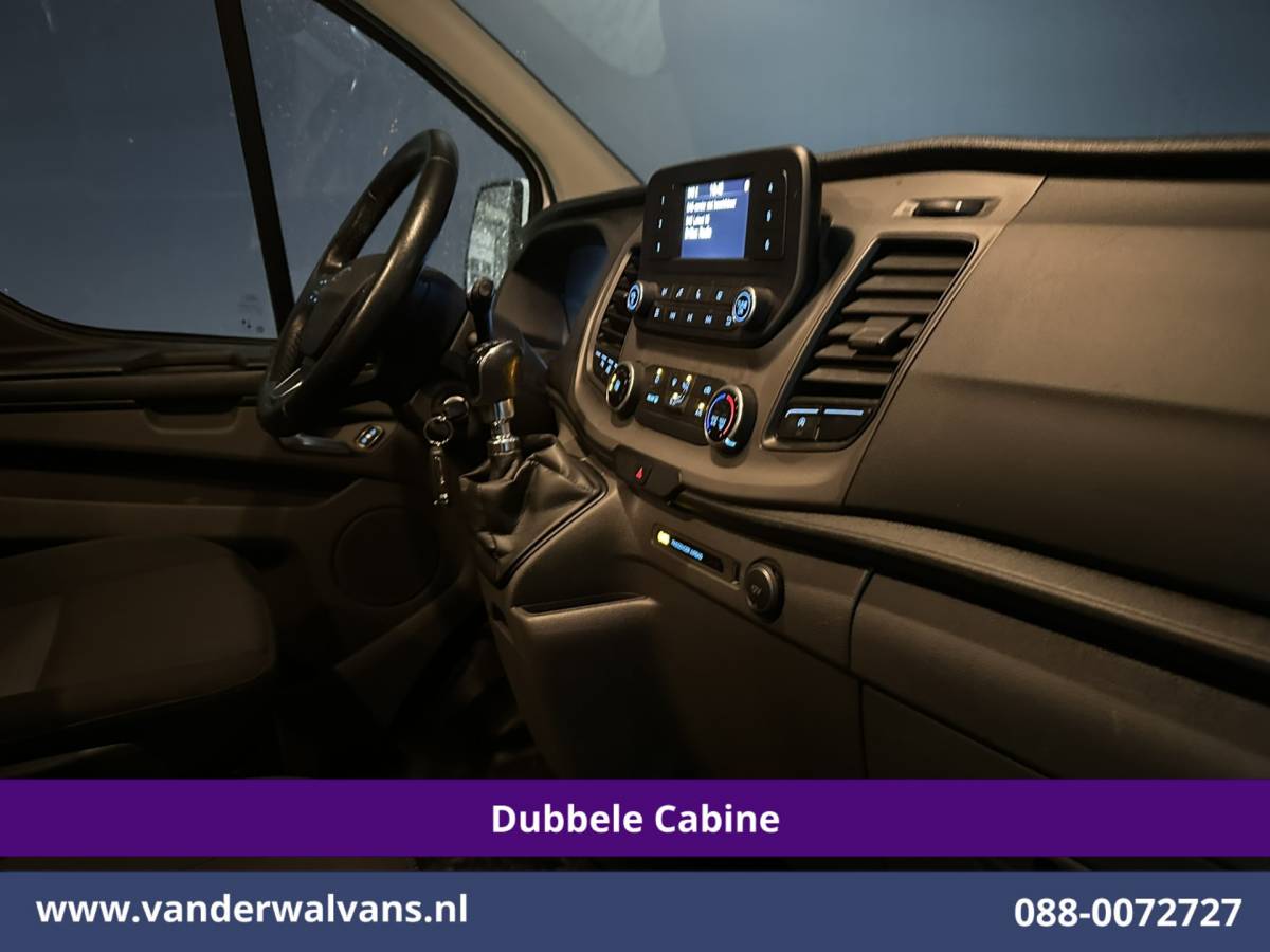 Ford Transit Custom Ford Transit Custom 2.0 TDCI 131pk L2H1 Dubbele Cabine Euro6 Airco | 6-Zits | LED | Cruisecontrol | Parkeersensoren Achterklep, 2800kg trekvermogen