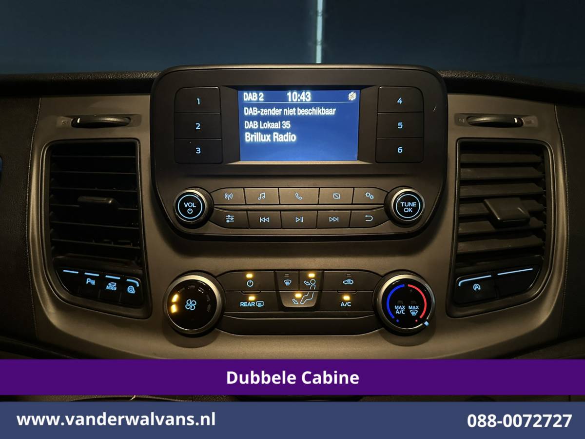 Ford Transit Custom Ford Transit Custom 2.0 TDCI 131pk L2H1 Dubbele Cabine Euro6 Airco | 6-Zits | LED | Cruisecontrol | Parkeersensoren Achterklep, 2800kg trekvermogen