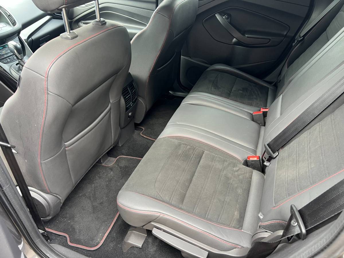 Ford Kuga Ford KUGA 2.0 ST Line 2018 AUTOMAAT 4WD CARPLAY CLIMA NAVI TREKHAAK