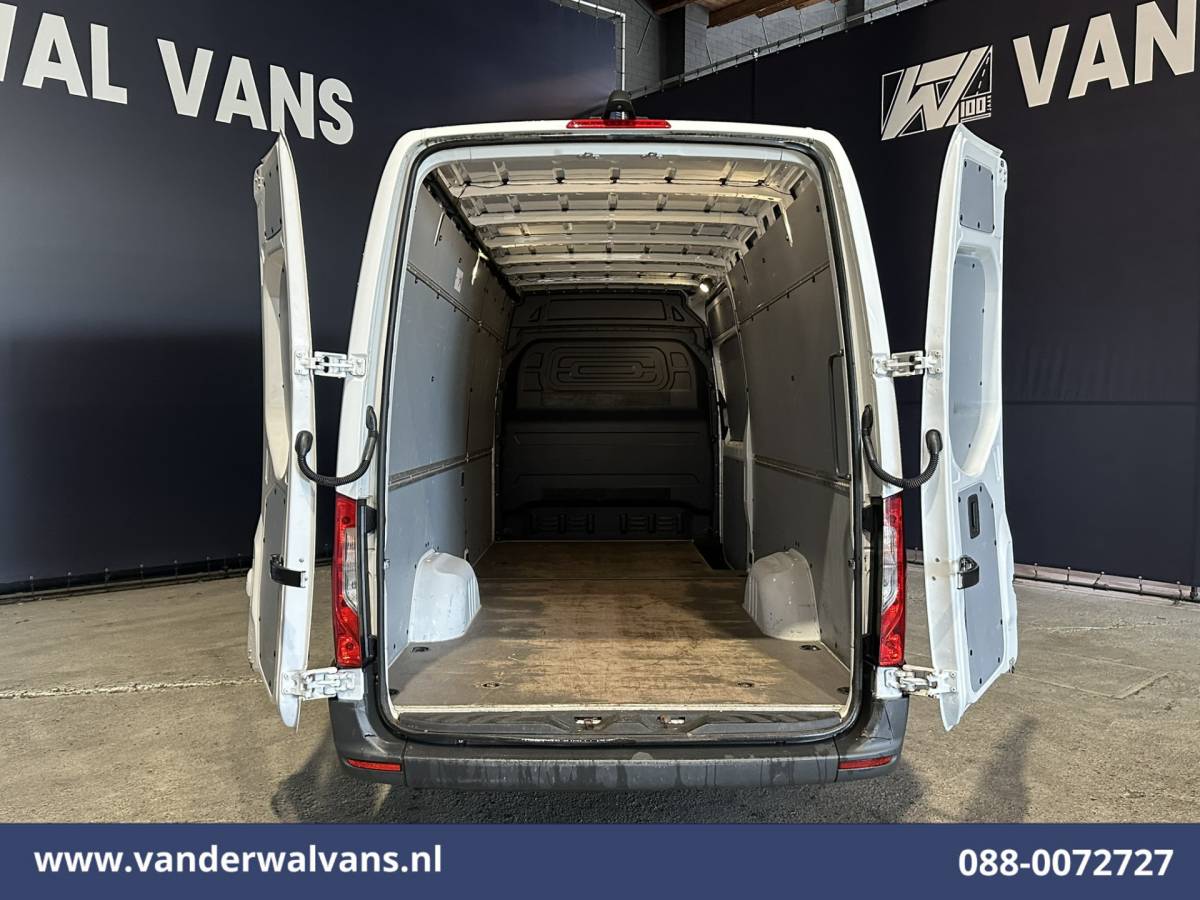 Mercedes-Benz Sprinter Mercedes-Benz Sprinter 317 CDI 170pk L3H2 Euro6 Airco | Camera | Apple Carplay | Android Auto Bijrijdersbank