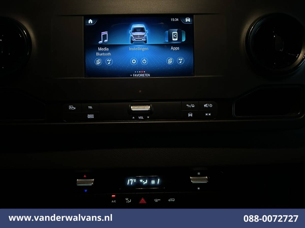 Mercedes-Benz Sprinter Mercedes-Benz Sprinter 317 CDI 170pk L3H2 Euro6 Airco | Camera | Apple Carplay | Android Auto Bijrijdersbank