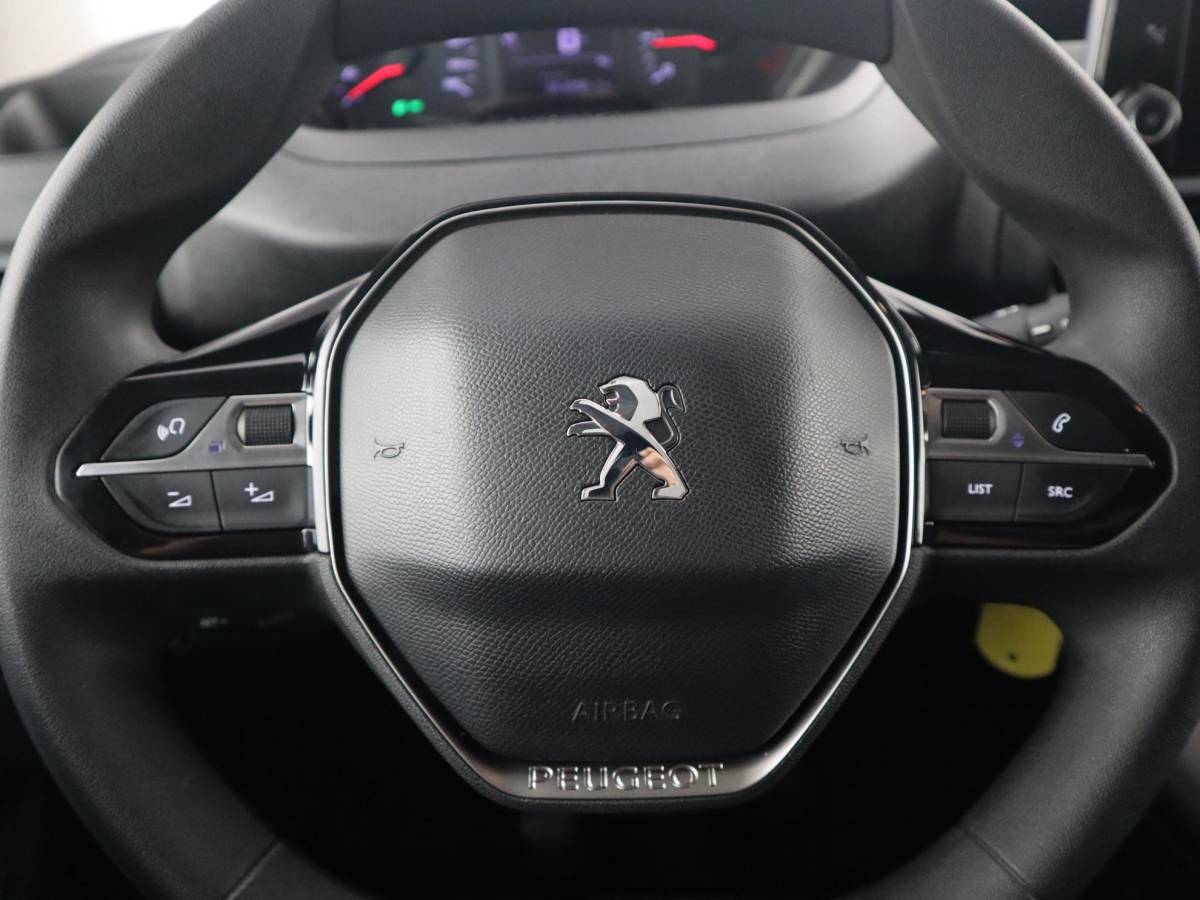 Peugeot Partner Peugeot Partner 1.5 BlueHDi 100 S&S L1 3 PERS / CARPLAY / NAVI / AIRCO / PDC / BLUETOOTH / CRUISE / NL-AUTO