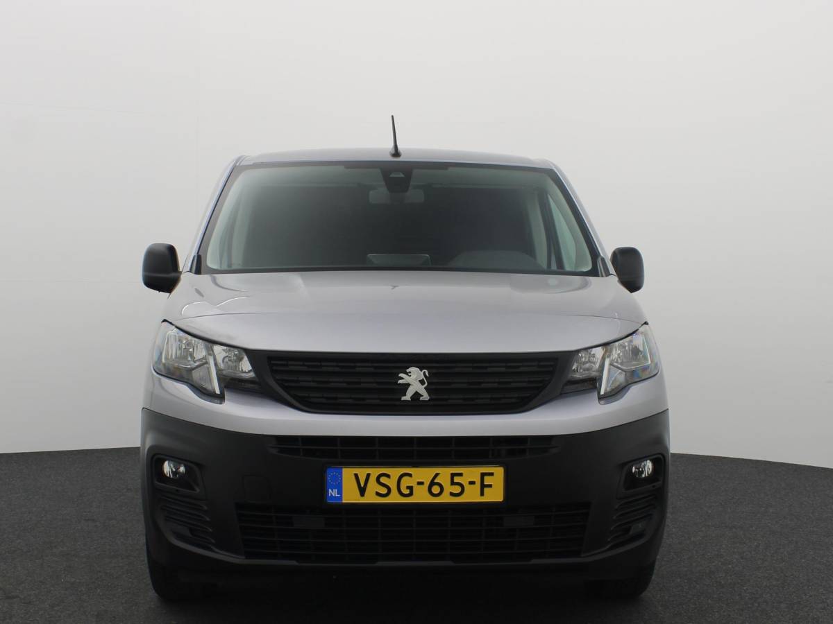 Peugeot Partner Peugeot Partner 1.5 BlueHDi 100 S&S L1 3 PERS / CARPLAY / NAVI / AIRCO / PDC / BLUETOOTH / CRUISE / NL-AUTO