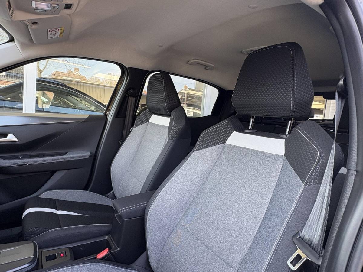 Opel Frontera Opel Frontera Electric GS 44 kWh € 5.600 DEMO VOORDEEL | NIEUW | 8 Jaar garantie | Voorruit & stoel- & stuurverwarming | Navigatie | Achteruitrijcamera