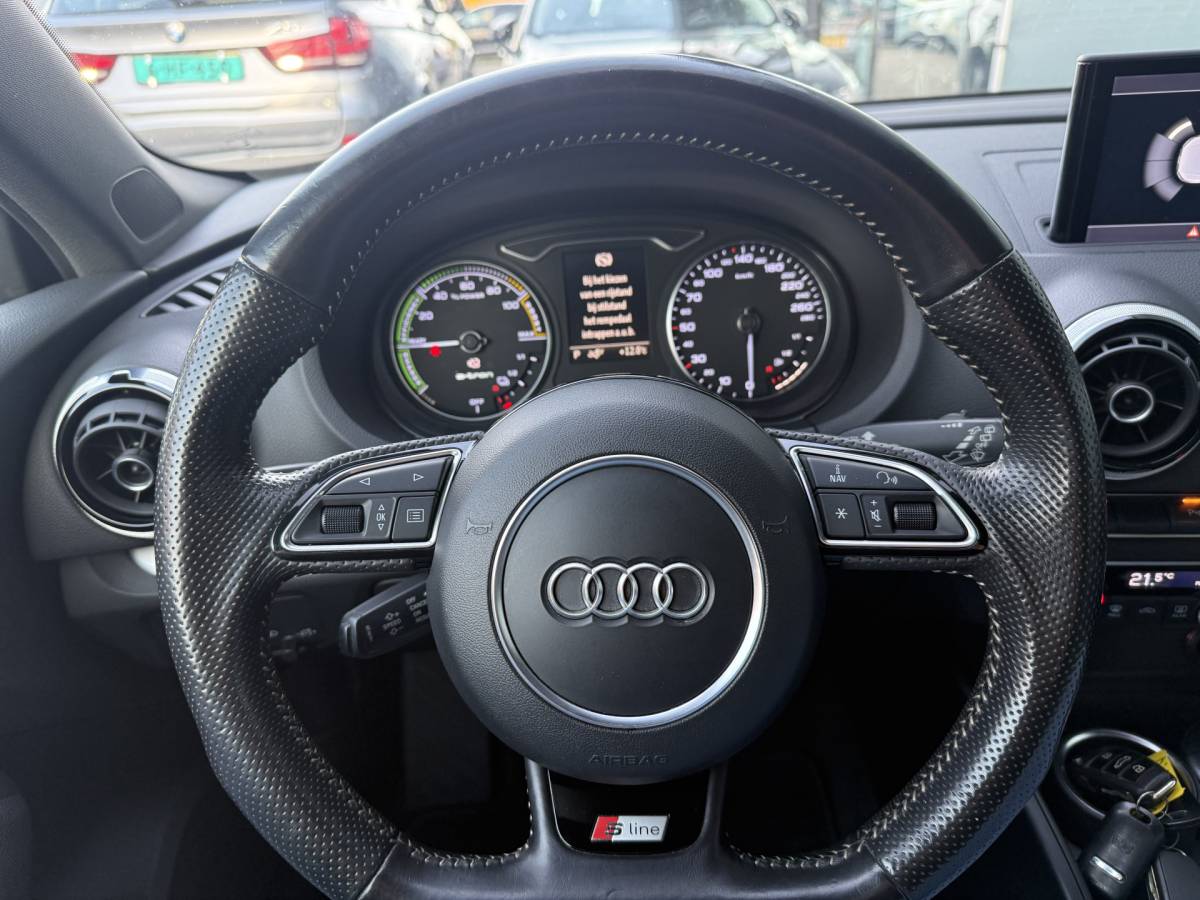 Audi A3 Audi A3 Sportback BWJ 2015 1.4 e-tron225 PK  PHEV Ambition Pro Line plus FULL LED | CAMER | HALF LEDER | NAVI | CLIMA | CRUISE | LMV | PDC