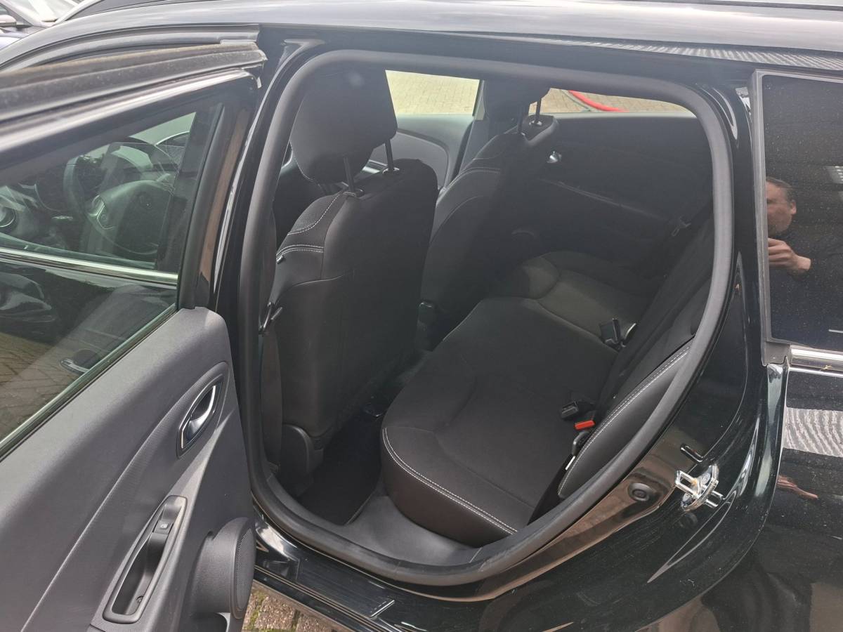 Renault Clio Renault Clio 0.9 TCe Limited PDC Navi Airco Cruise Isofix