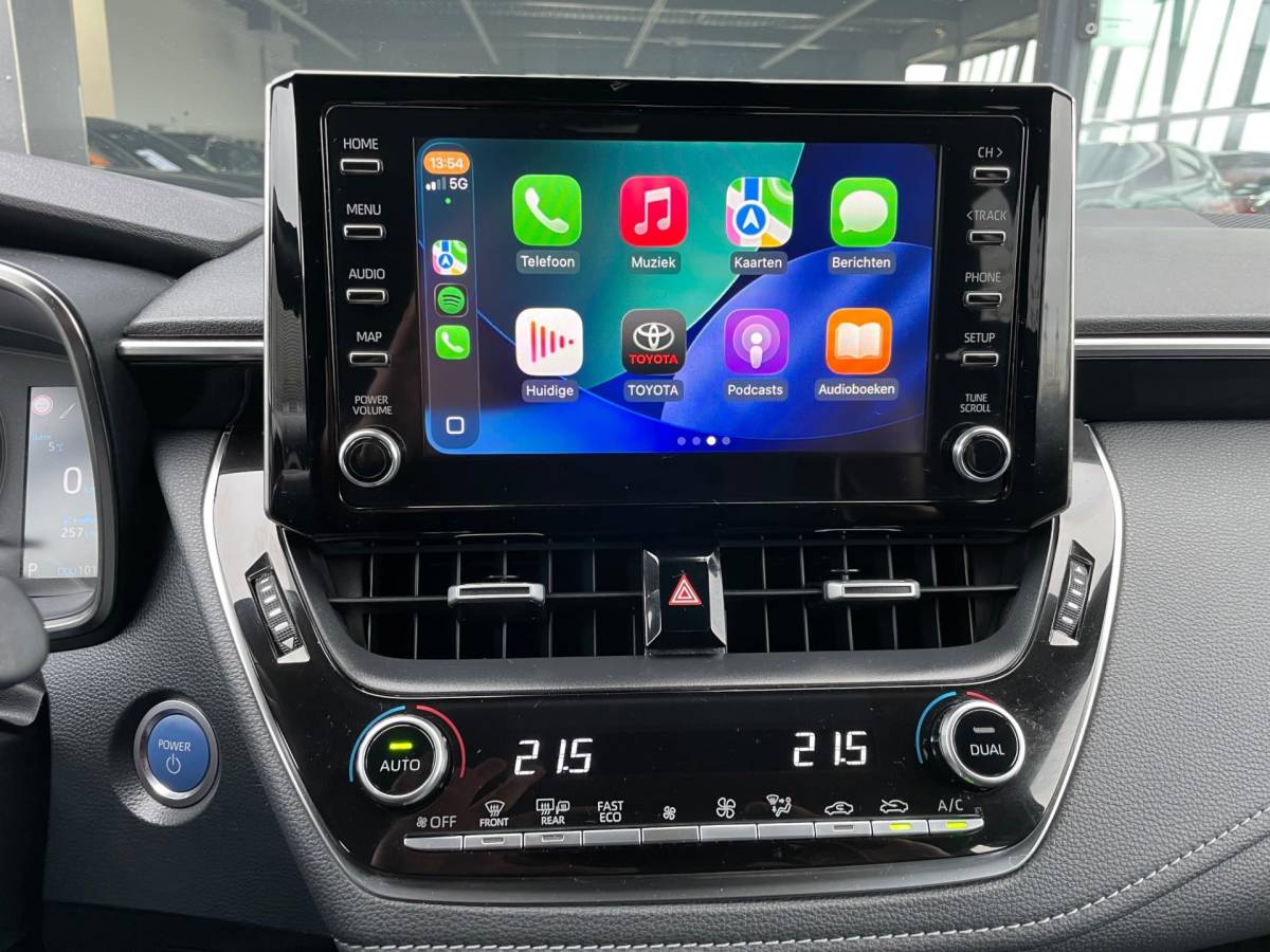 Toyota Corolla Toyota Corolla 1.8 Hybrid Business, Aut, Trekhaak, Acc, Cam, Carplay, Geen import, Nap, Volledig oh!