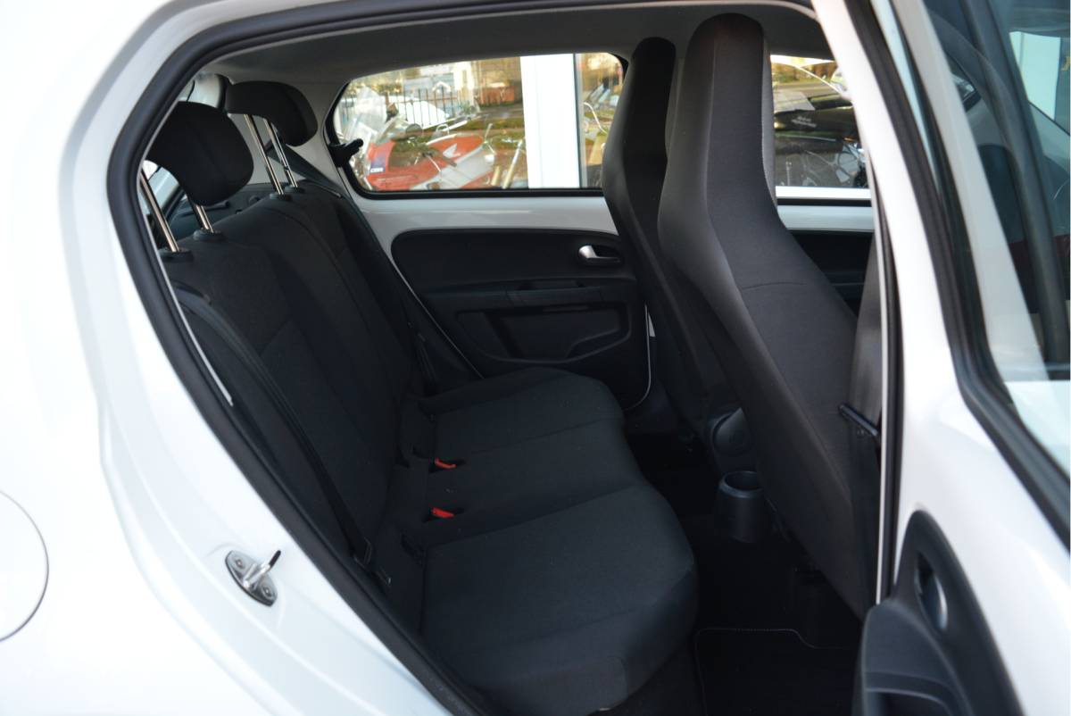 Volkswagen up! Volkswagen Up! 1.0 66PK Move Up! | Orig. NL | NAP | BT |