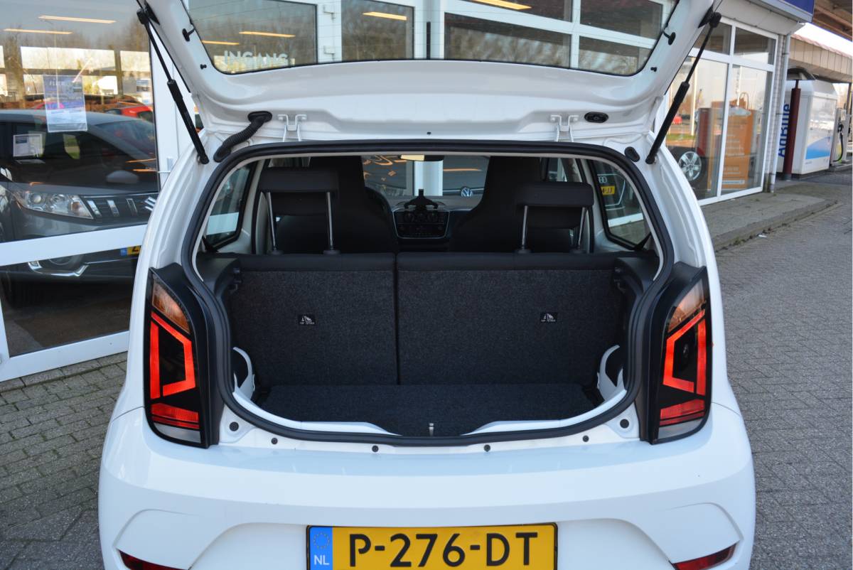 Volkswagen up! Volkswagen Up! 1.0 66PK Move Up! | Orig. NL | NAP | BT |