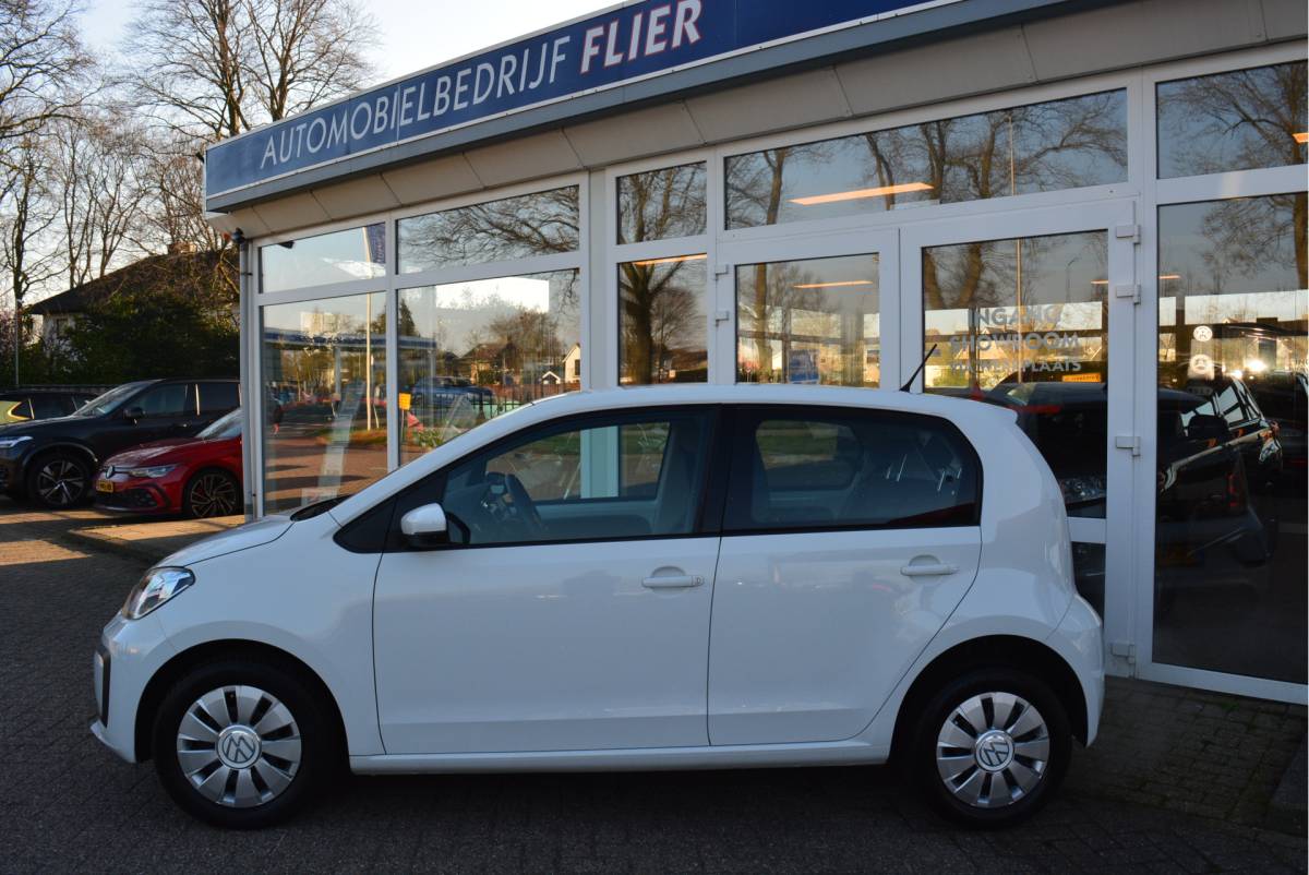 Volkswagen up! Volkswagen Up! 1.0 66PK Move Up! | Orig. NL | NAP | BT |