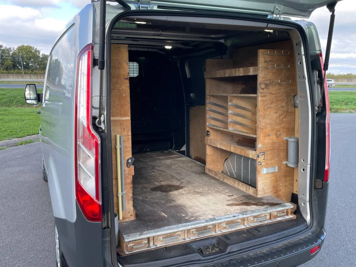 Ford Transit Custom Ford Transit Custom 270 2.2 TDCI L1H1 Trend 101PK, 1E EIG, NAP, VOLLEDIGE OH BESCHIKBAAR!