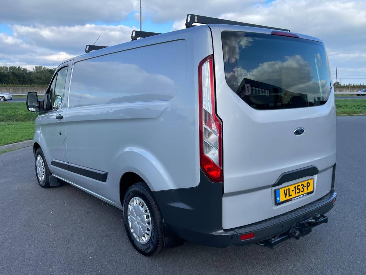 Ford Transit Custom Ford Transit Custom 270 2.2 TDCI L1H1 Trend 101PK, 1E EIG, NAP, VOLLEDIGE OH BESCHIKBAAR!